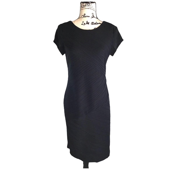 TRIBAL - Short sleeve Body-Con Dress - M - Picture 15 of 16